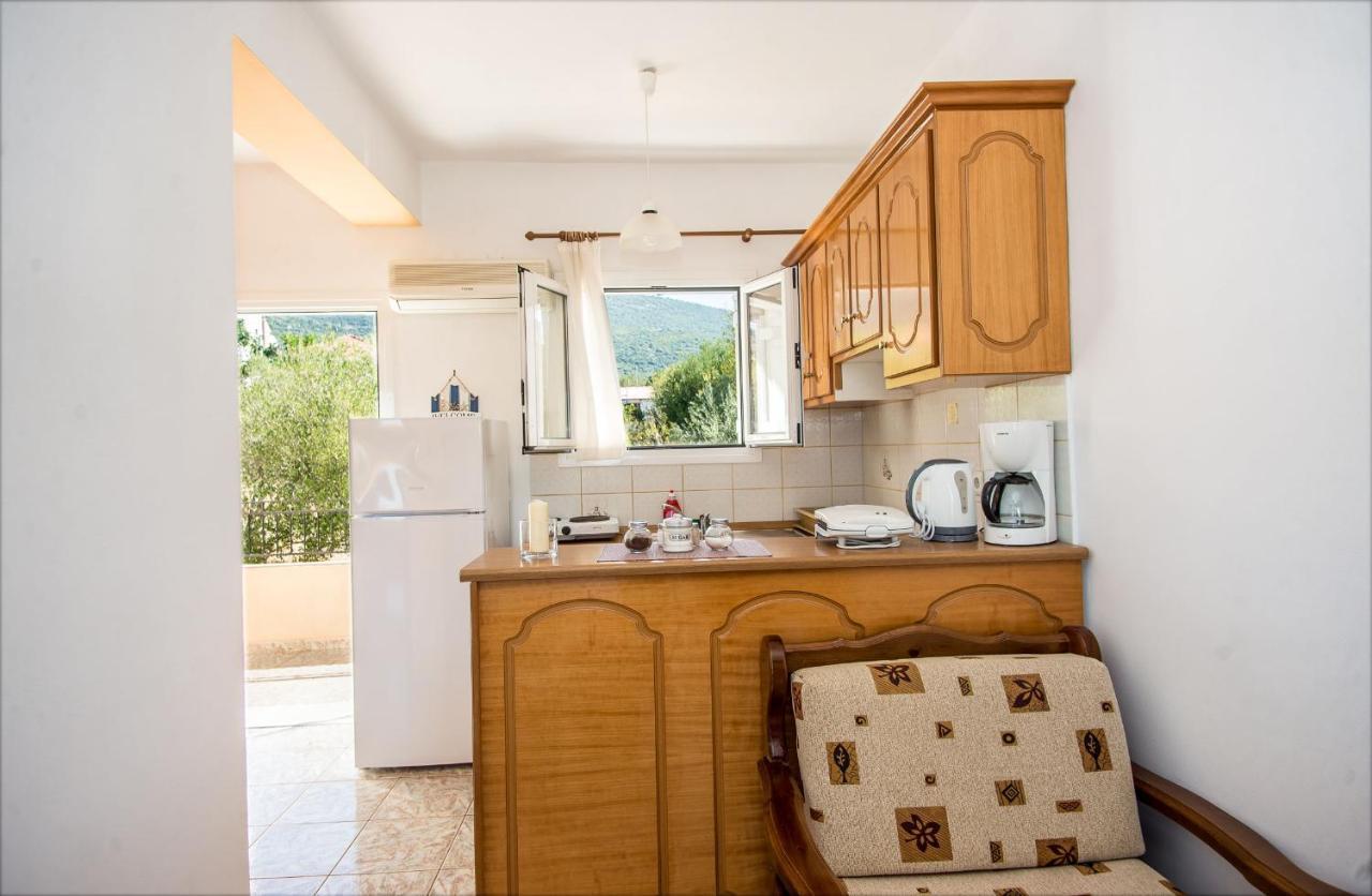 Aristotelis Apartments Razáta Eksteriør billede