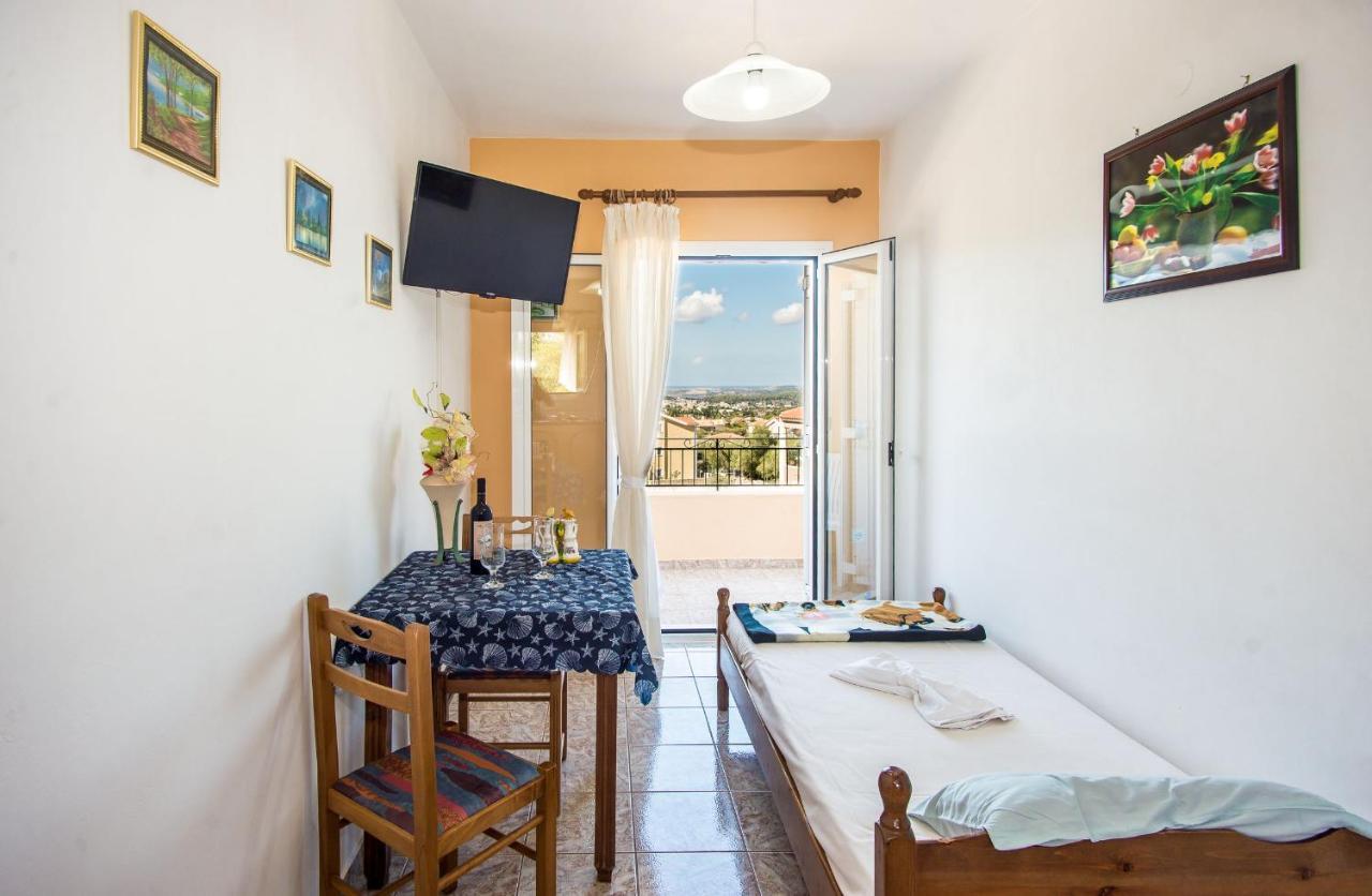 Aristotelis Apartments Razáta Eksteriør billede