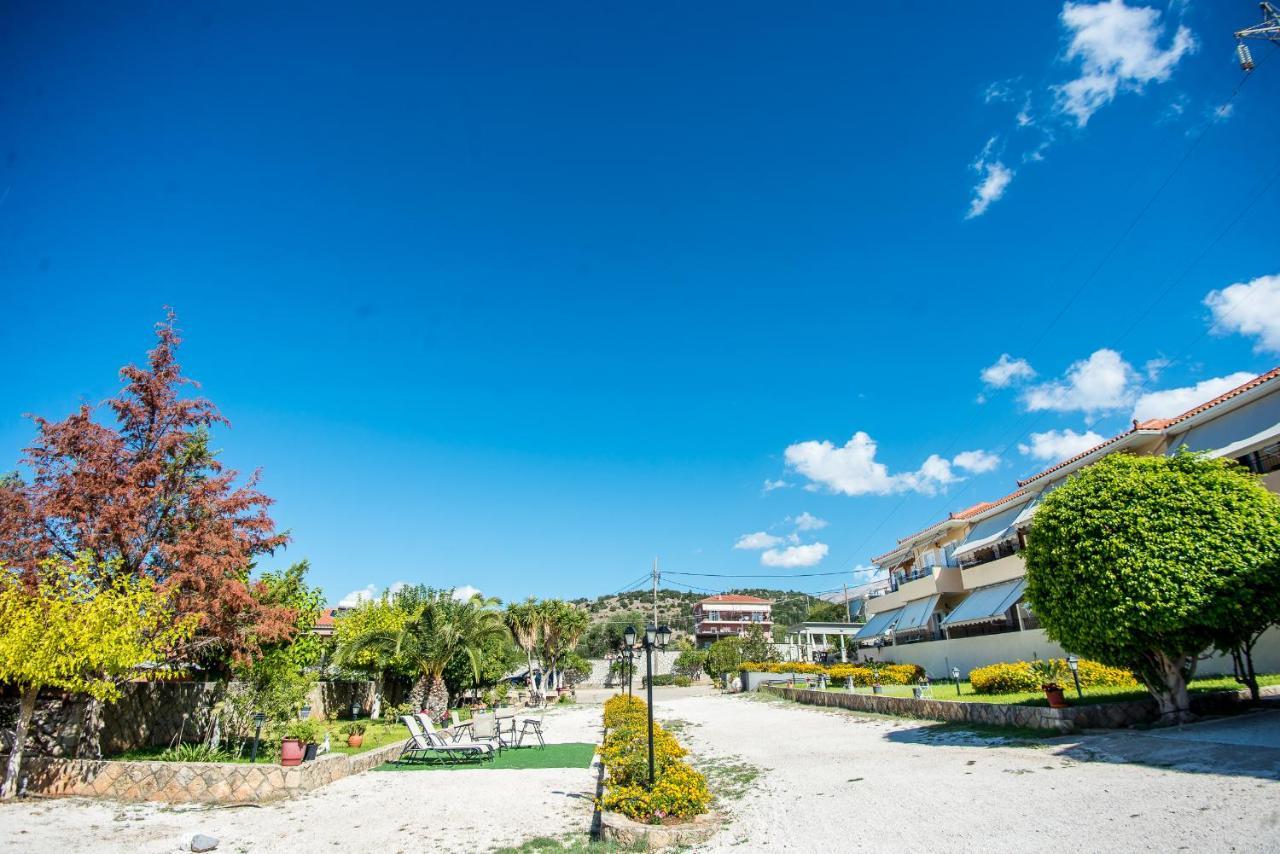 Aristotelis Apartments Razáta Eksteriør billede